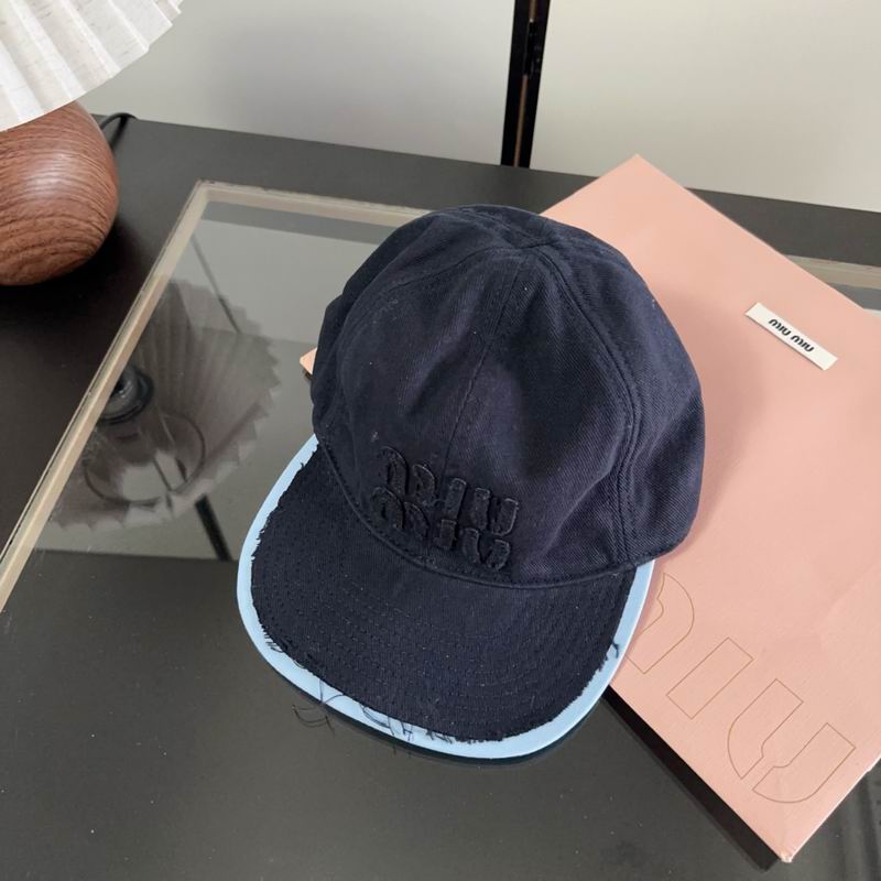 Miumiu Cap dx128